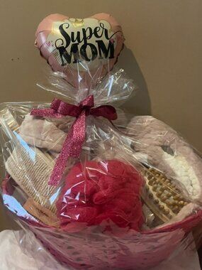 Jumbo, My Relaxation Time Gift Basket in Pink